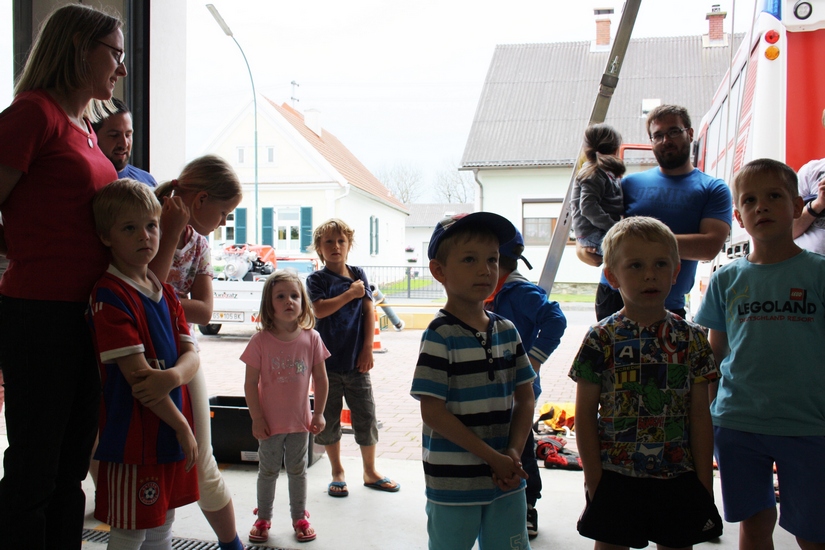 Eltern-Kind-Zentrum Uhudlerland zu Besuch, 05.06.2016