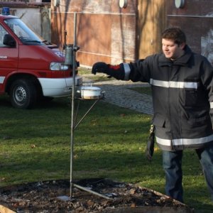 Vorführung: Fett- und Christbaumbrand, 05.12.2015